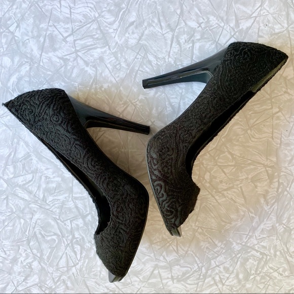 Nine West Escher Floral Texture Peep-Toe Heels 8 - Picture 5 of 7